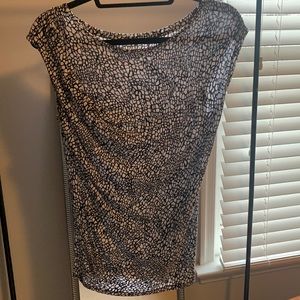 Like NEW Apt 9 black and white blouse.